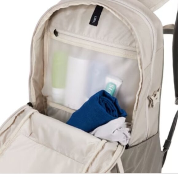 Thule EnRoute Backpack 23L - Pelican Gray/Vetiver Gray - Picture 6 of 9